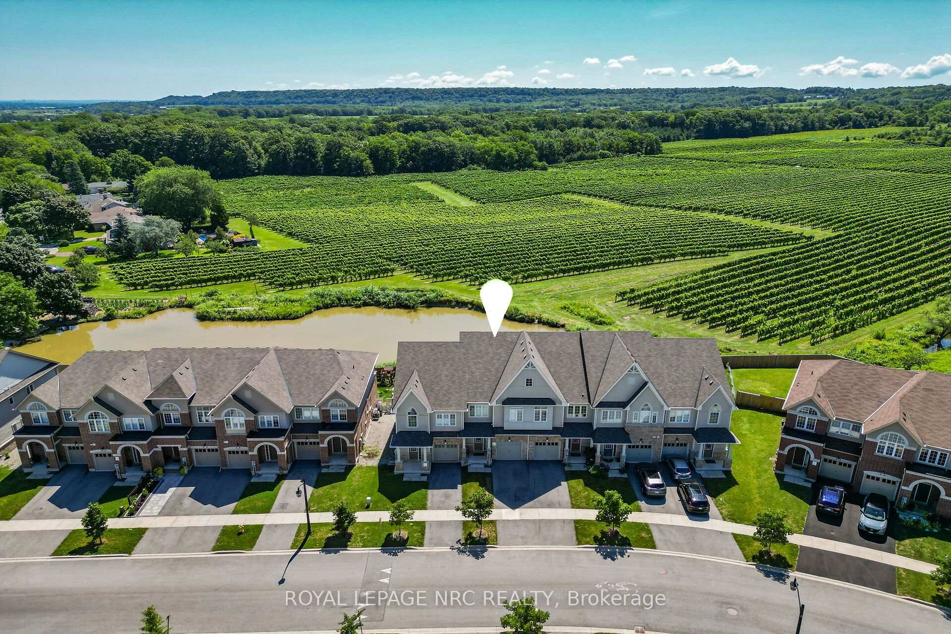 Photo 2 of 4173 Cherry Heights Boulevard, Lincoln, Beamsville — HOMEH
