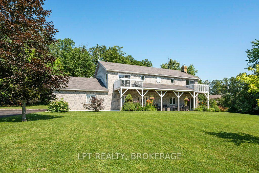 Front of 717 County 14 Road
