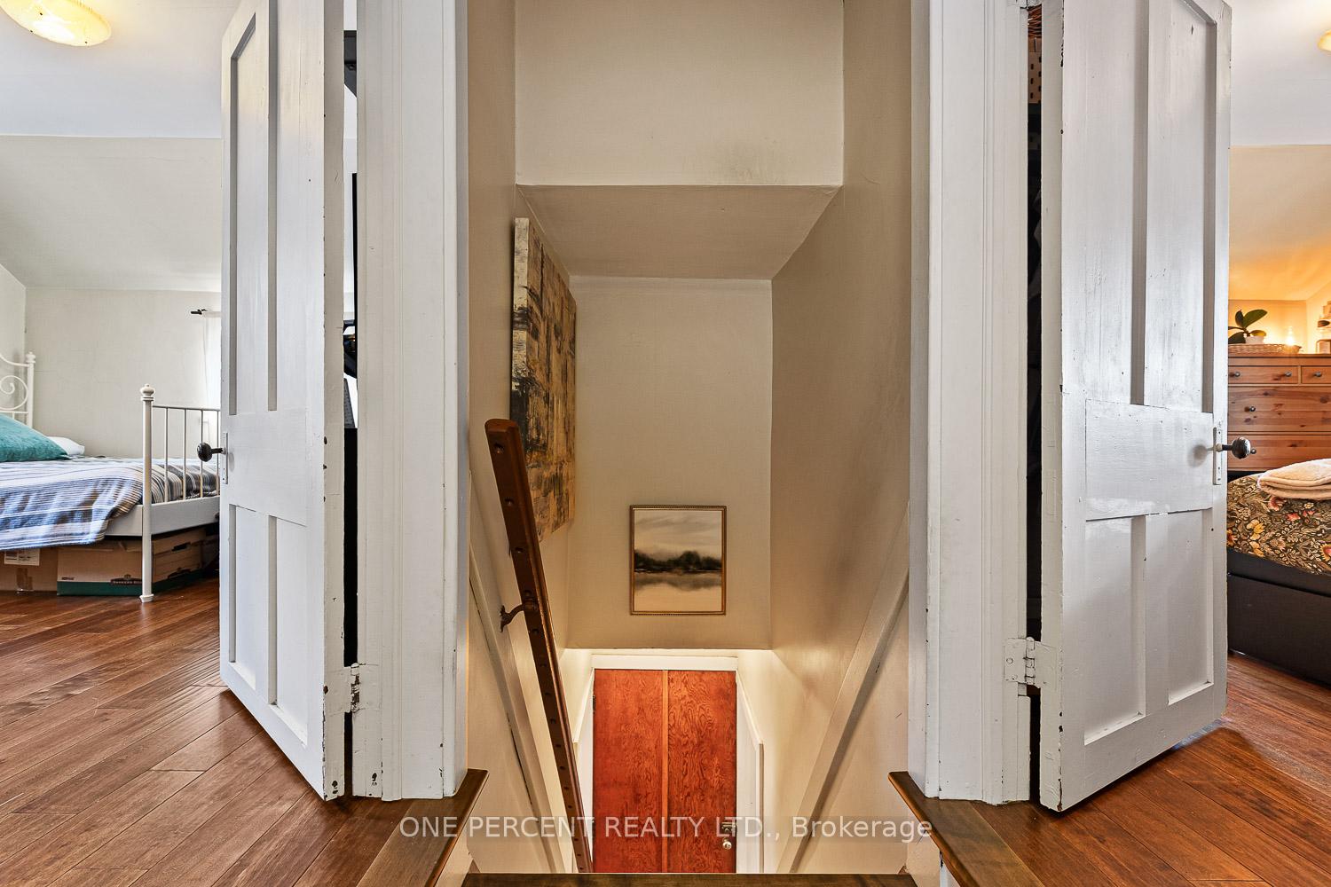Photo 12 of 3 Bird Avenue, Brampton, Downtown Brampton — HOMEH