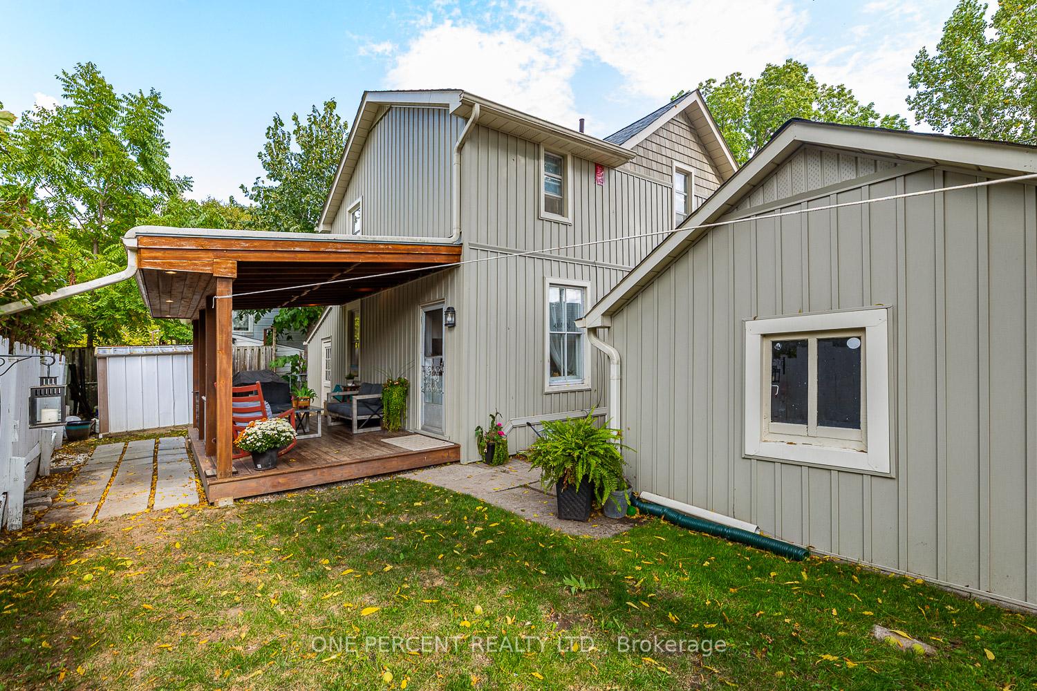 Photo 23 of 3 Bird Avenue, Brampton, Downtown Brampton — HOMEH
