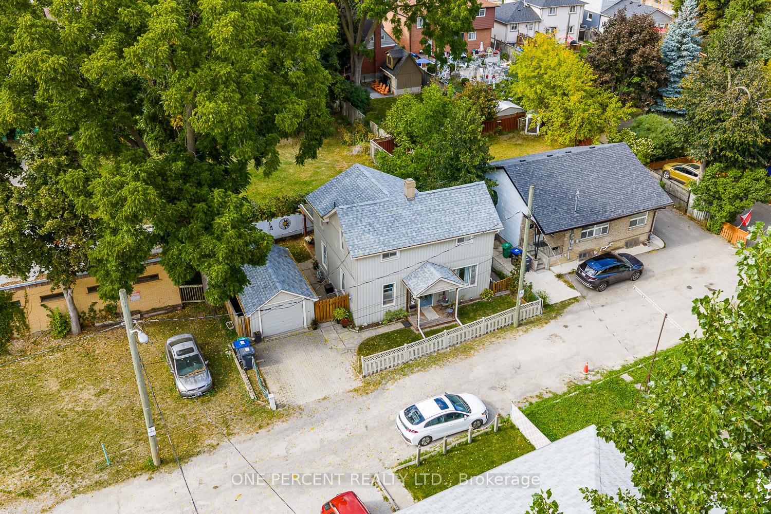Photo 30 of 3 Bird Avenue, Brampton, Downtown Brampton — HOMEH