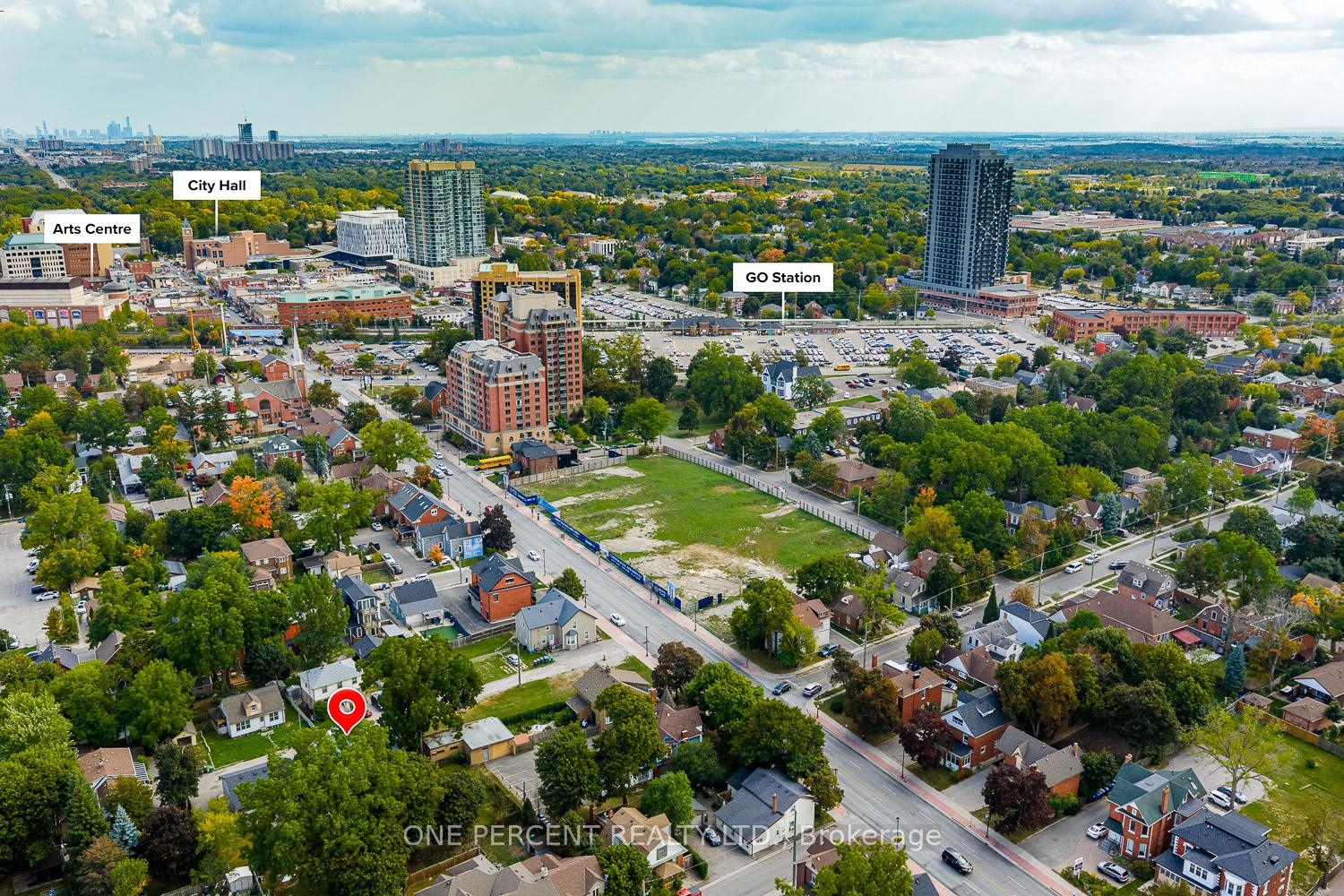 Photo 34 of 3 Bird Avenue, Brampton, Downtown Brampton — HOMEH