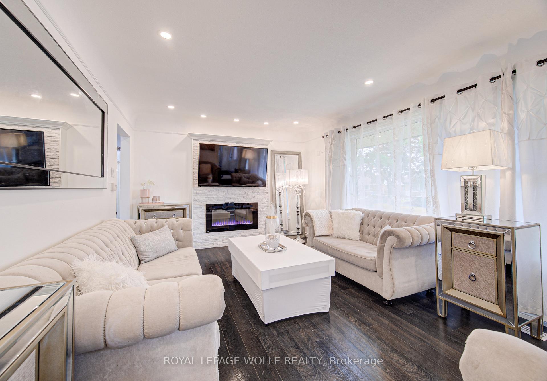 Photo 4 of 152 Clark Avenue, Kitchener, Vanier - Kitchener — HOMEH
