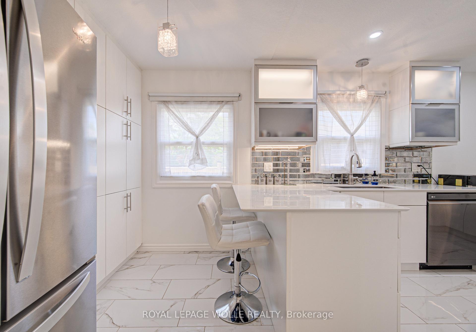 Photo 7 of 152 Clark Avenue, Kitchener, Vanier - Kitchener — HOMEH