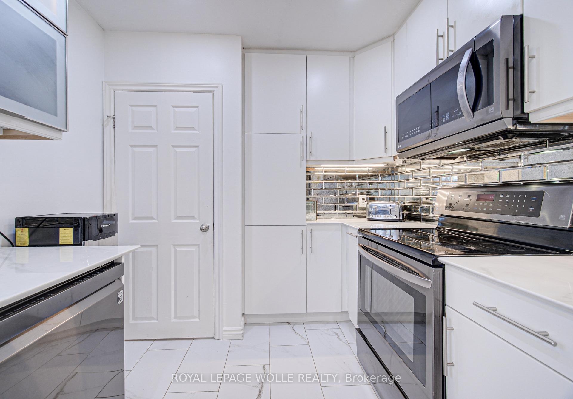 Photo 12 of 152 Clark Avenue, Kitchener, Vanier - Kitchener — HOMEH