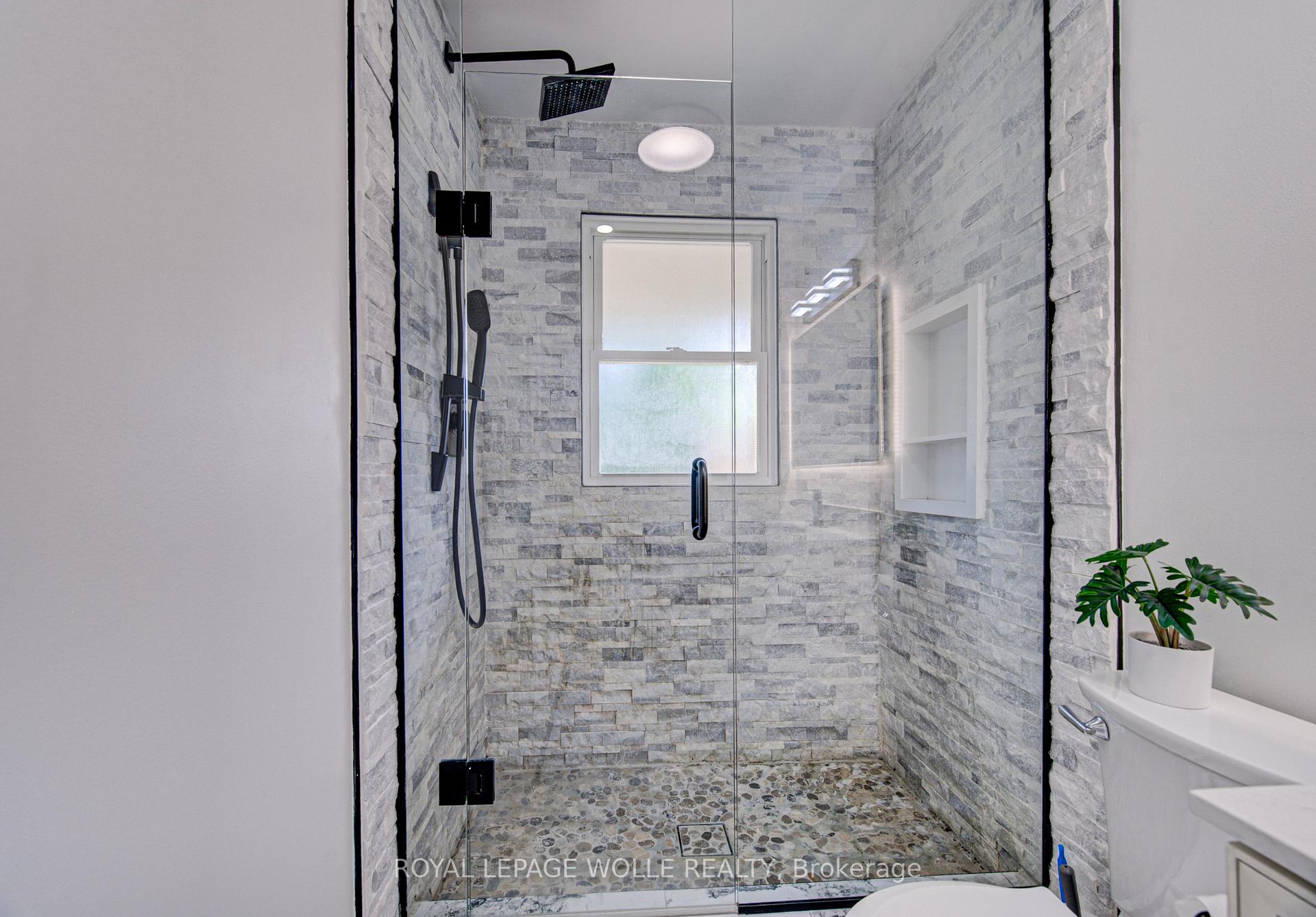Photo 19 of 152 Clark Avenue, Kitchener, Vanier - Kitchener — HOMEH