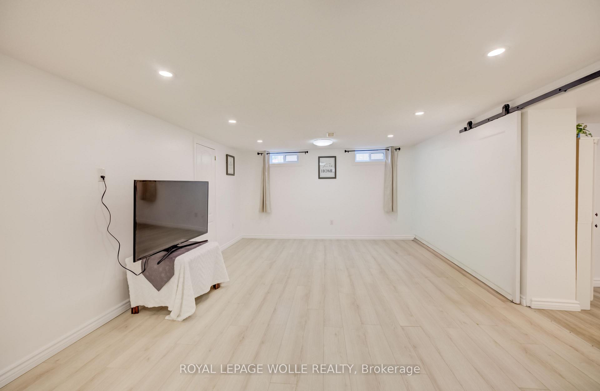 Photo 29 of 152 Clark Avenue, Kitchener, Vanier - Kitchener — HOMEH