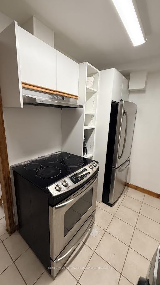 Photo 14 of Unit Bsmt, 37 April Gardens N, Aurora, Aurora Heights — HOMEH