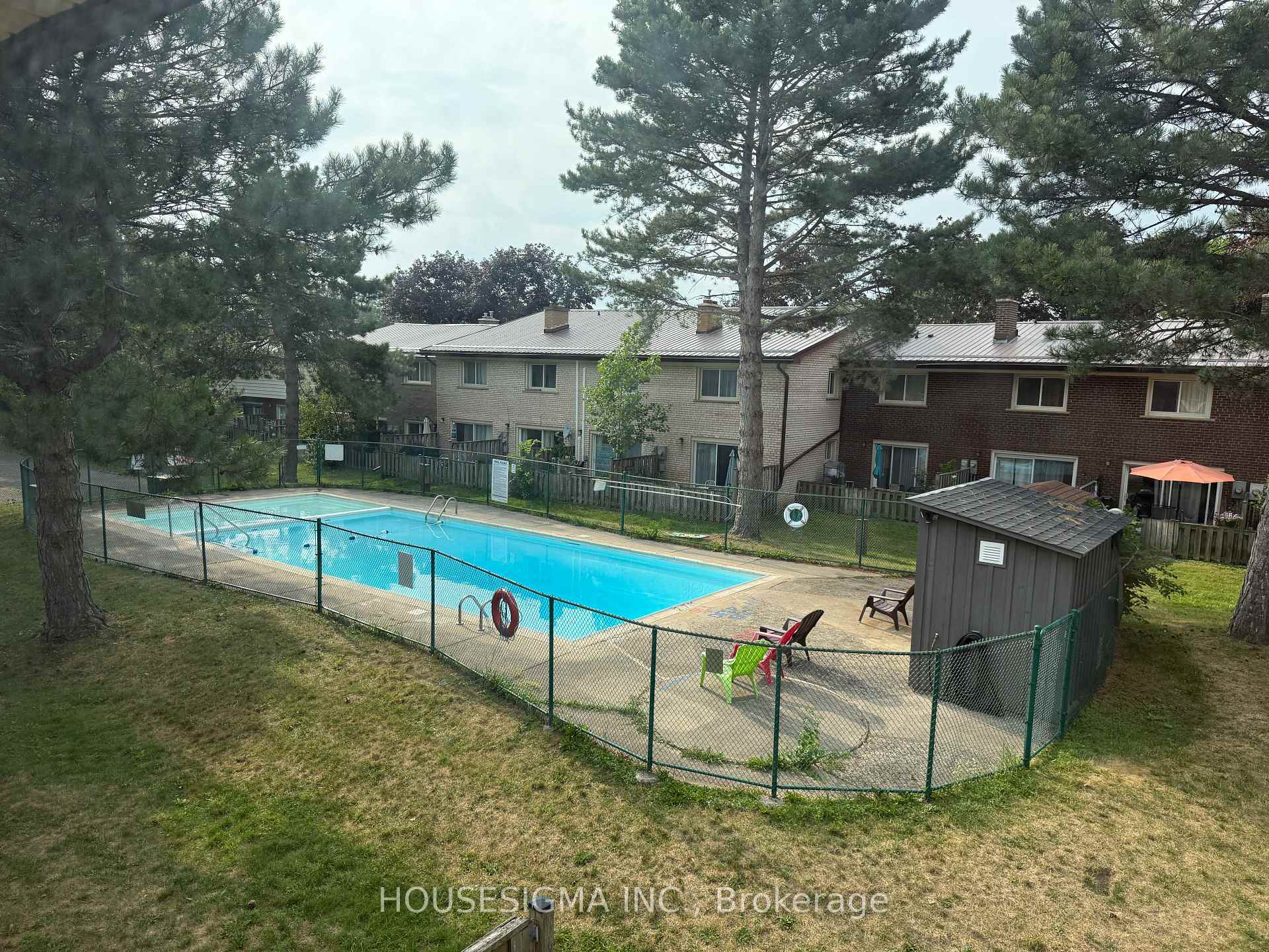 Photo 22 of 16 Arbour Glen Crescent, London, East A — HOMEH
