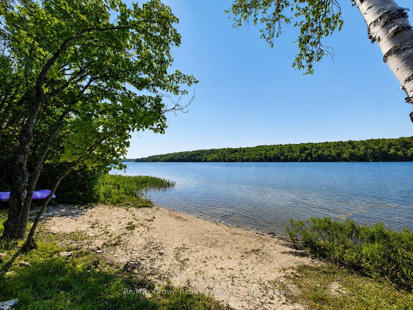 Photo 6 of 1052 Limberlost Point Road, Parry Sound Remote Area, Restoule — HOMEH