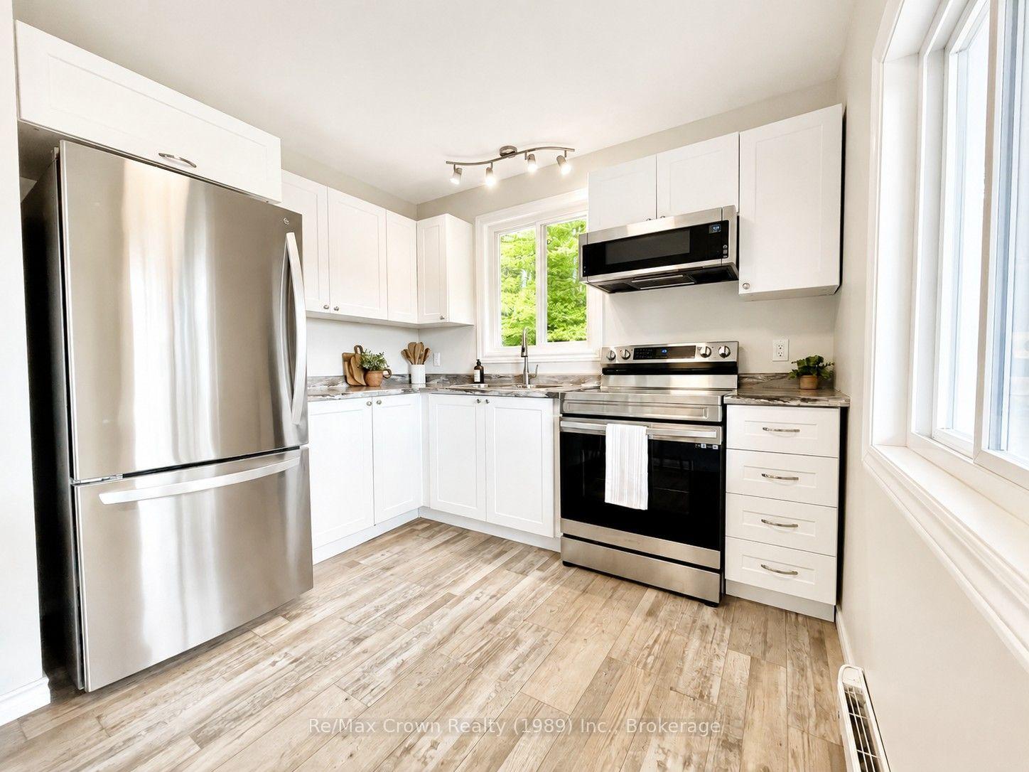 Photo 10 of 1052 Limberlost Point Road, Parry Sound Remote Area, Restoule — HOMEH