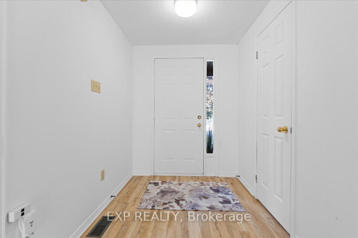 Photo 5 of 77 Waterton Crescent, Ottawa, Kanata - Bridlewood — HOMEH
