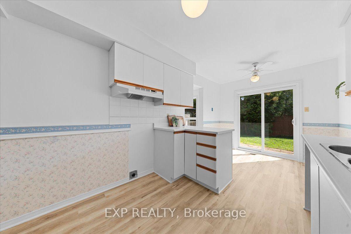 Photo 14 of 77 Waterton Crescent, Ottawa, Kanata - Bridlewood — HOMEH