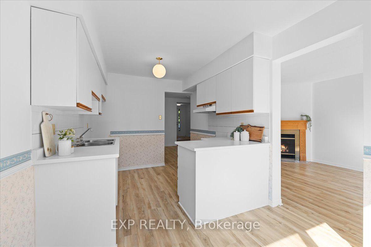 Photo 15 of 77 Waterton Crescent, Ottawa, Kanata - Bridlewood — HOMEH