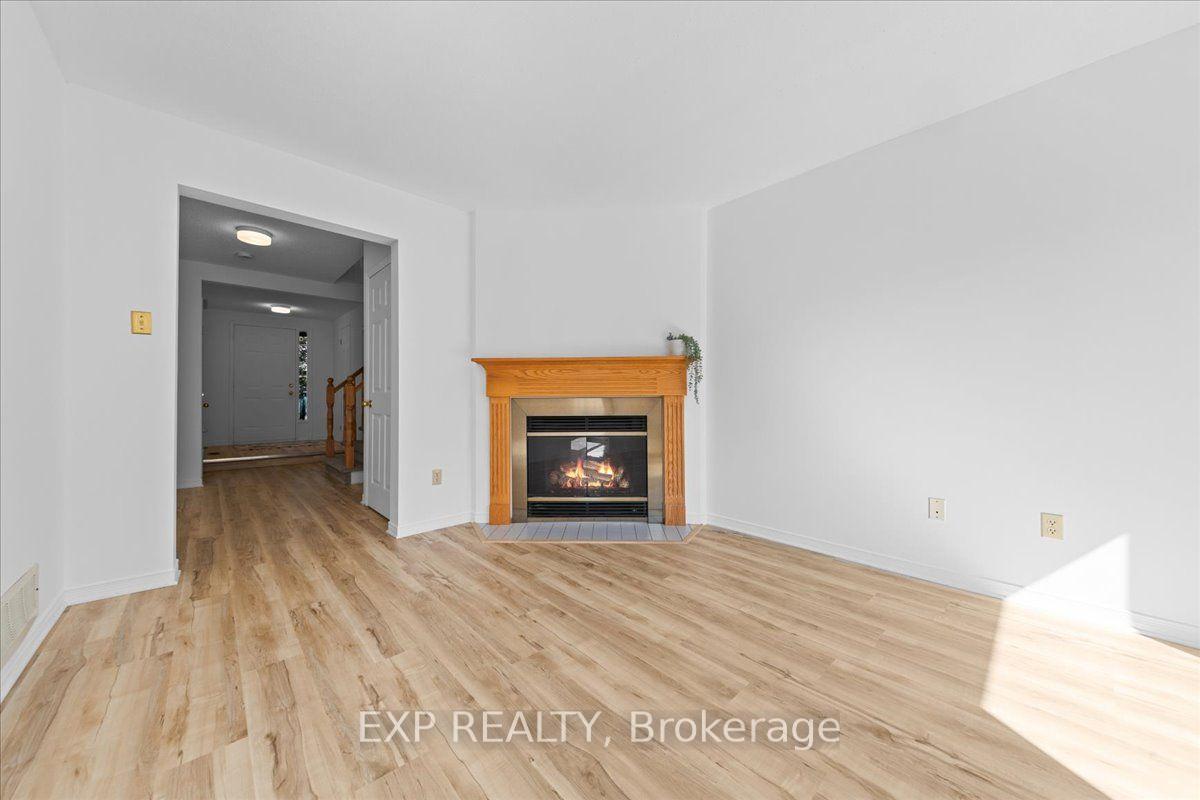 Photo 22 of 77 Waterton Crescent, Ottawa, Kanata - Bridlewood — HOMEH