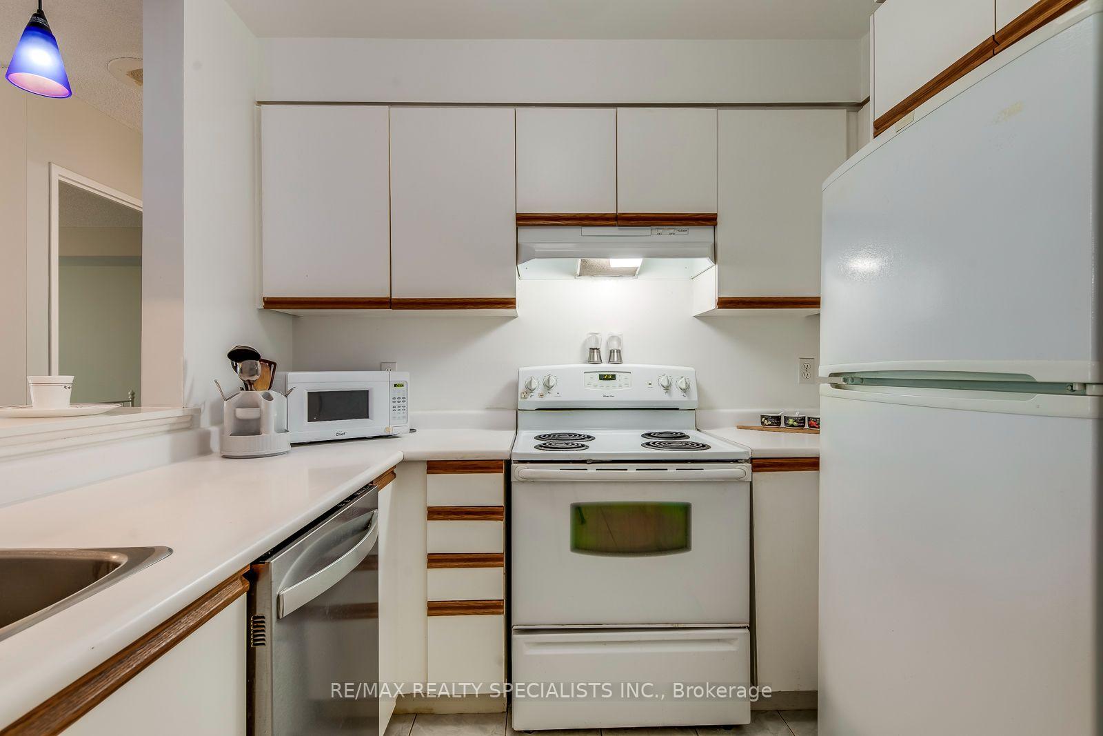 Photo 21 of Unit 1112, 2177 Burnhamthorpe Road, Mississauga, Erin Mills — HOMEH