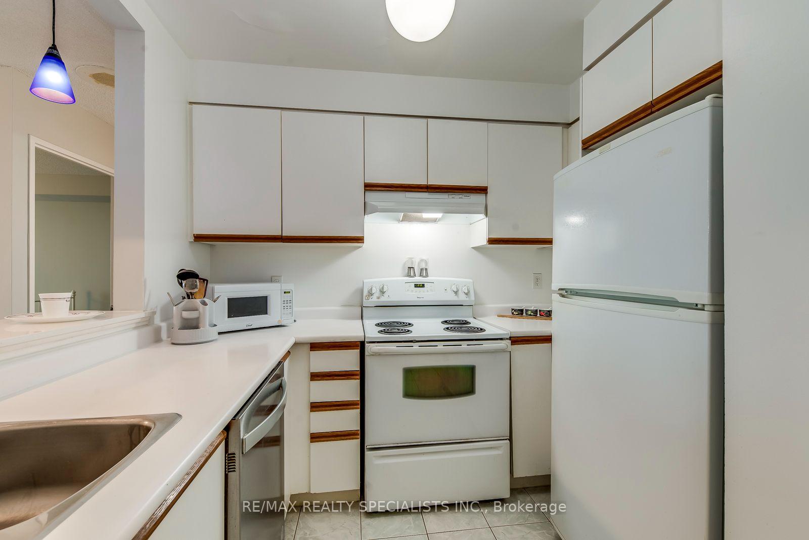 Photo 23 of Unit 1112, 2177 Burnhamthorpe Road, Mississauga, Erin Mills — HOMEH