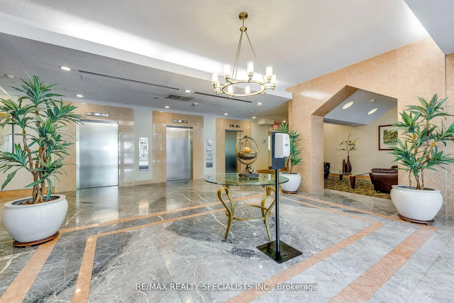 Photo 8 of Unit 1112, 2177 Burnhamthorpe Road, Mississauga, Erin Mills — HOMEH