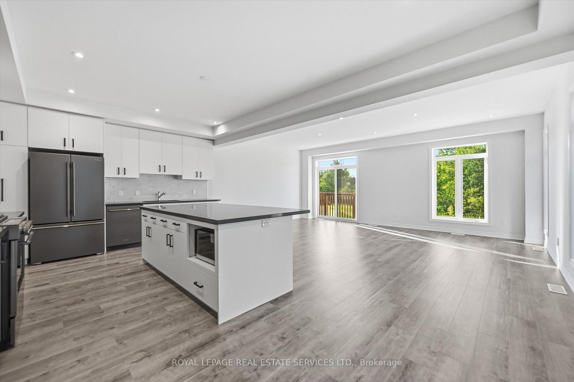 Photo 6 of 74 Valley Trail Place, Hamilton, Waterdown — HOMEH
