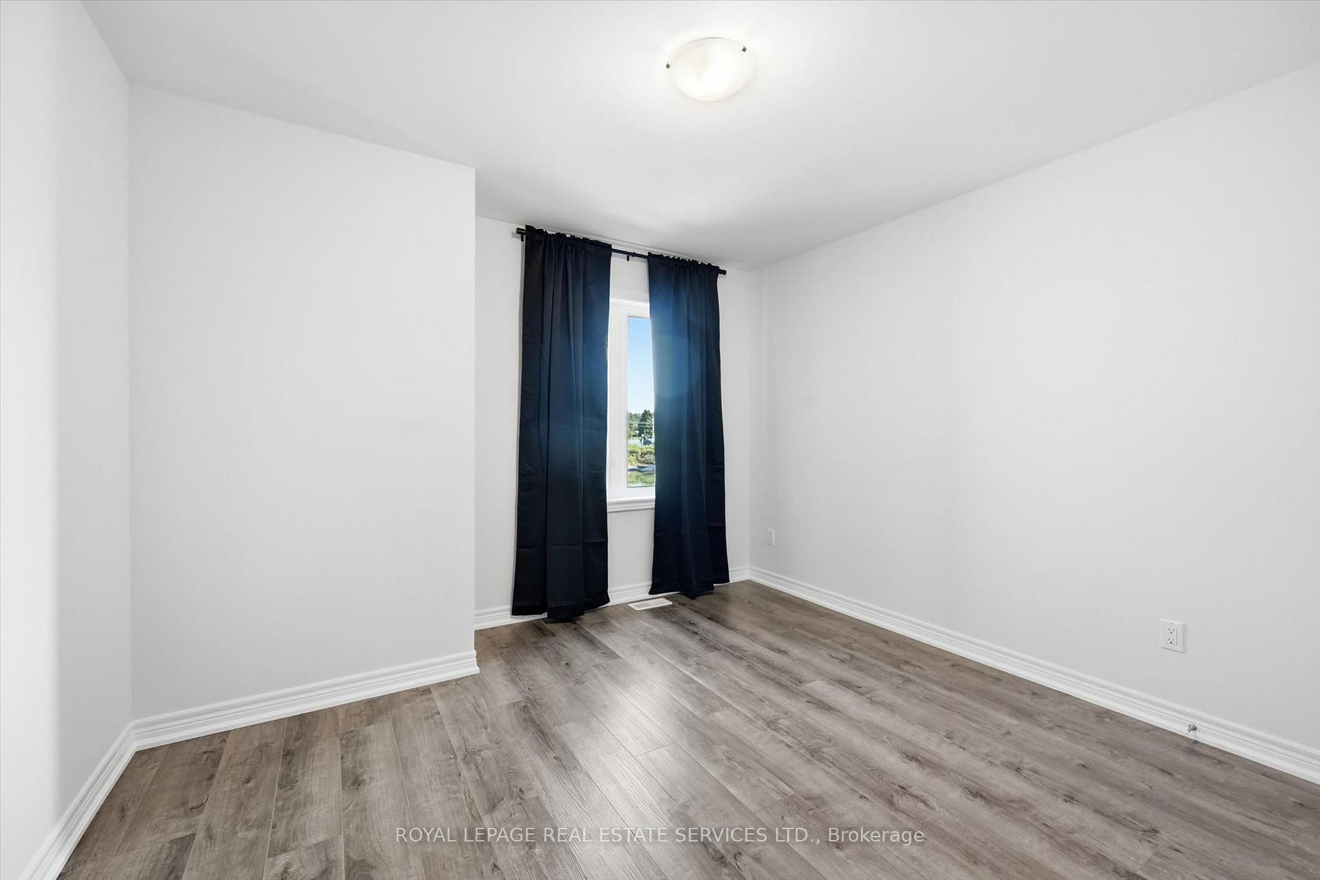 Photo 20 of 74 Valley Trail Place, Hamilton, Waterdown — HOMEH