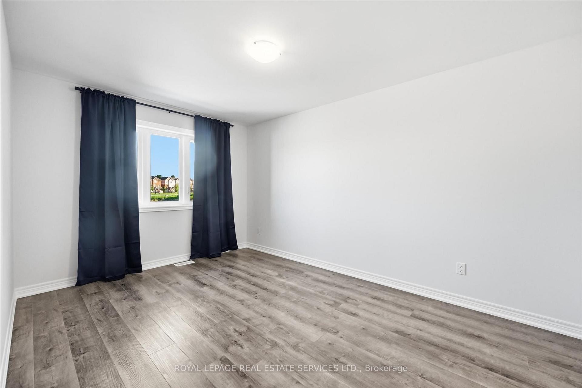 Photo 23 of 74 Valley Trail Place, Hamilton, Waterdown — HOMEH