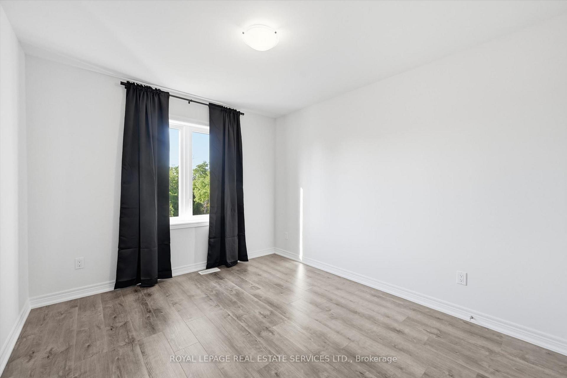 Photo 27 of 74 Valley Trail Place, Hamilton, Waterdown — HOMEH