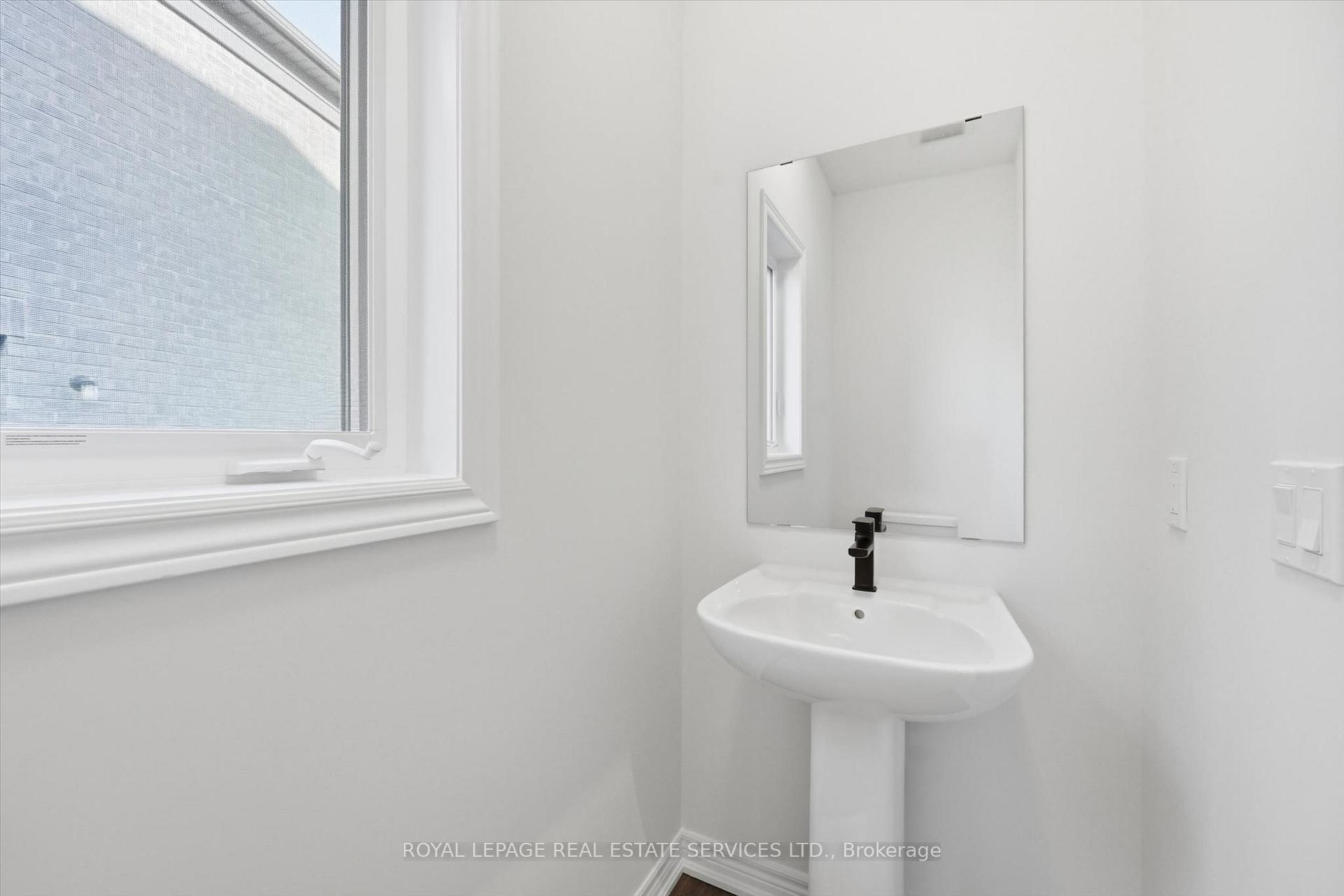 Photo 34 of 74 Valley Trail Place, Hamilton, Waterdown — HOMEH