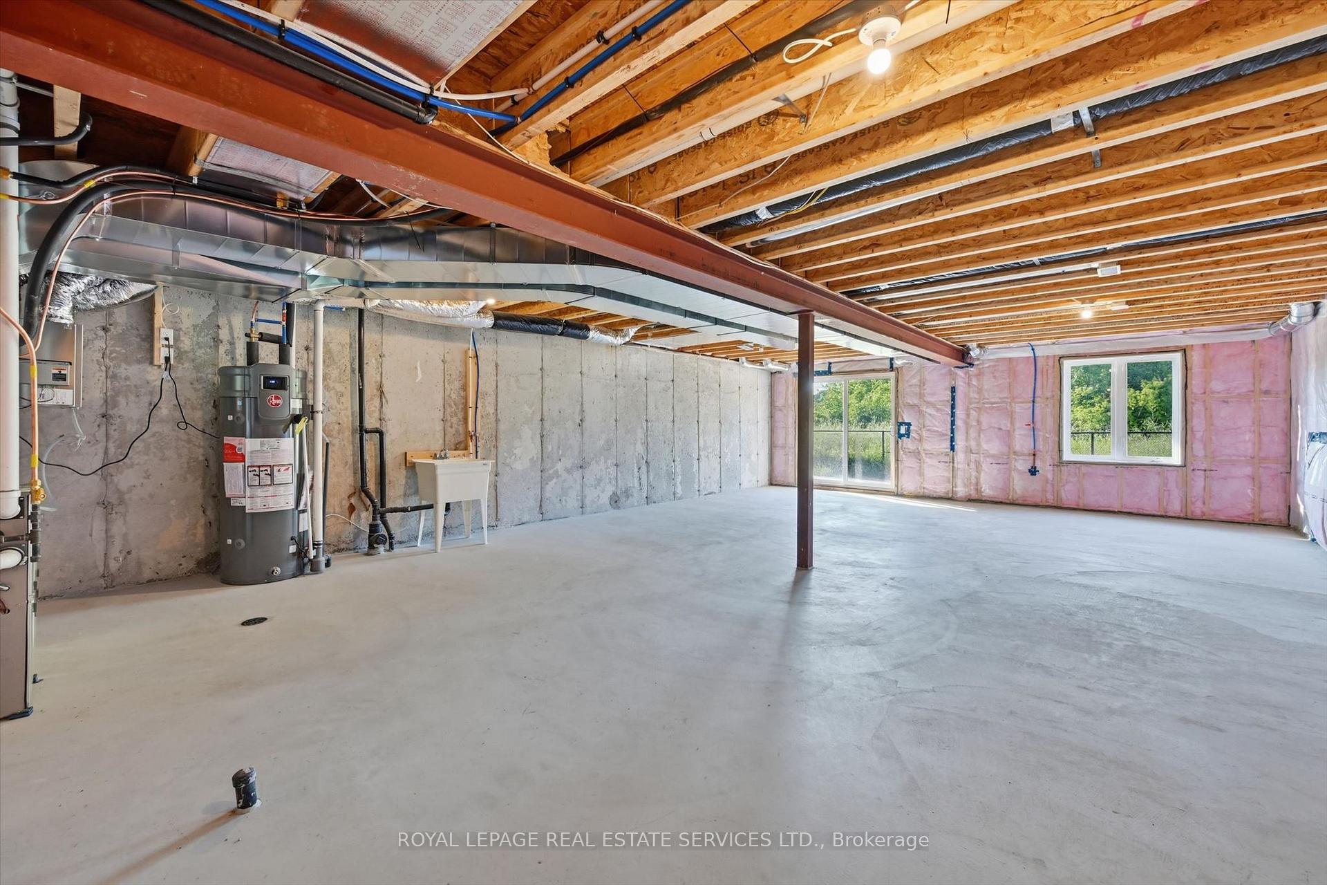 Photo 35 of 74 Valley Trail Place, Hamilton, Waterdown — HOMEH