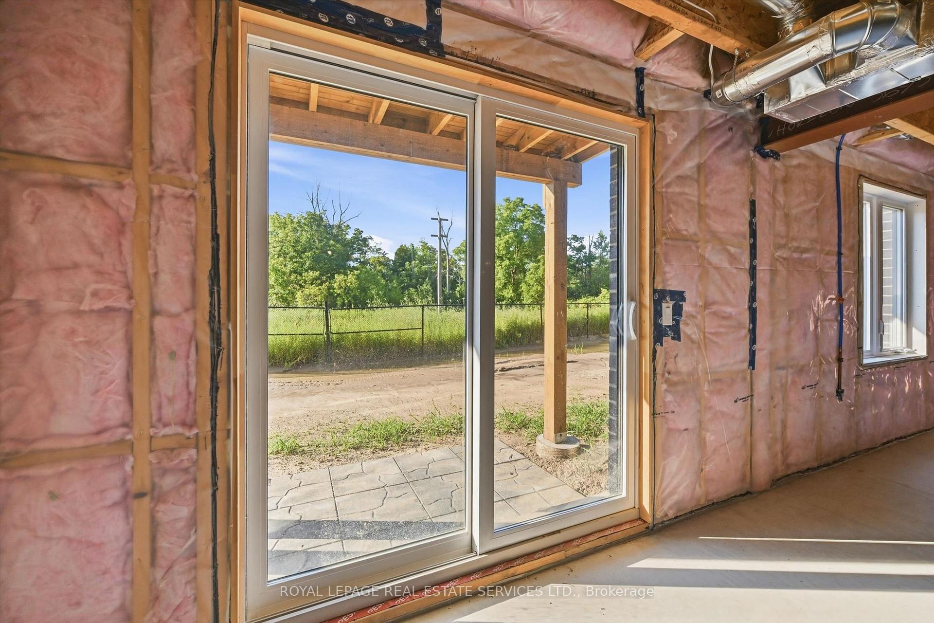 Photo 37 of 74 Valley Trail Place, Hamilton, Waterdown — HOMEH