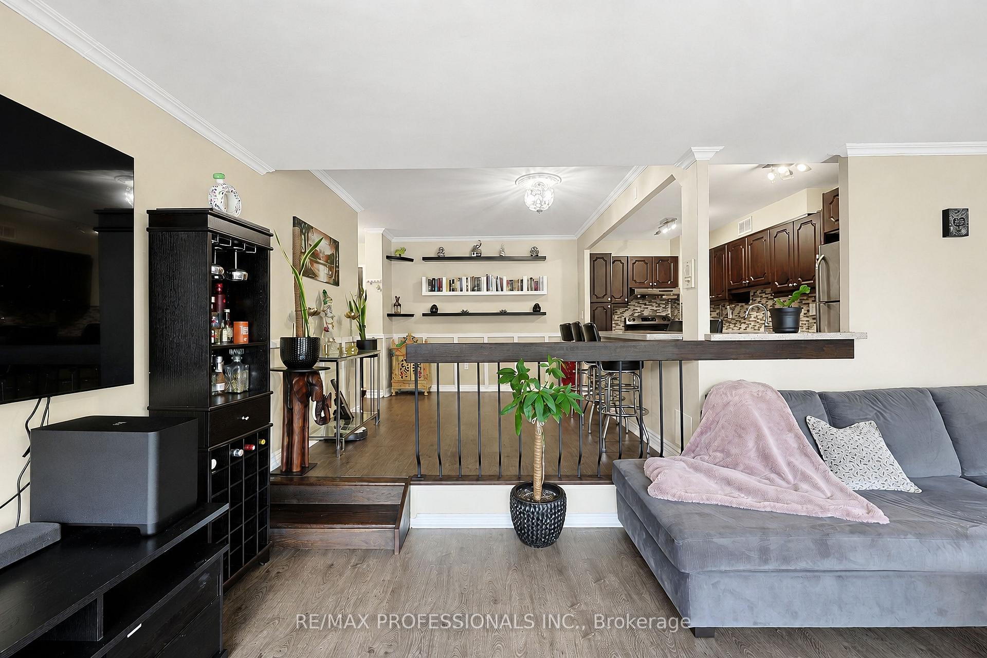 Photo 13 of Unit 209, 31 Four Winds Drive, North York, York University Heights — HOMEH