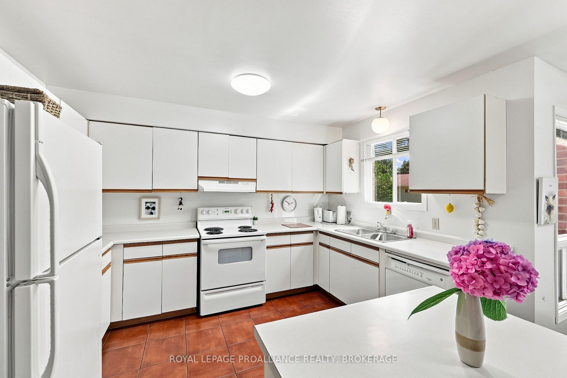 Photo 19 of 951 Newcastle Street, Kingston, North of Taylor-Kidd Blvd — HOMEH