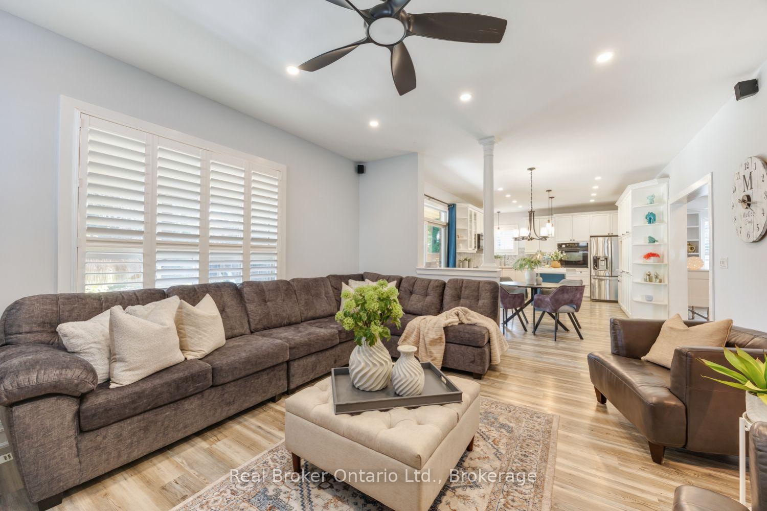 Photo 17 of 51 Brough Court, Clarington, Bowmanville — HOMEH