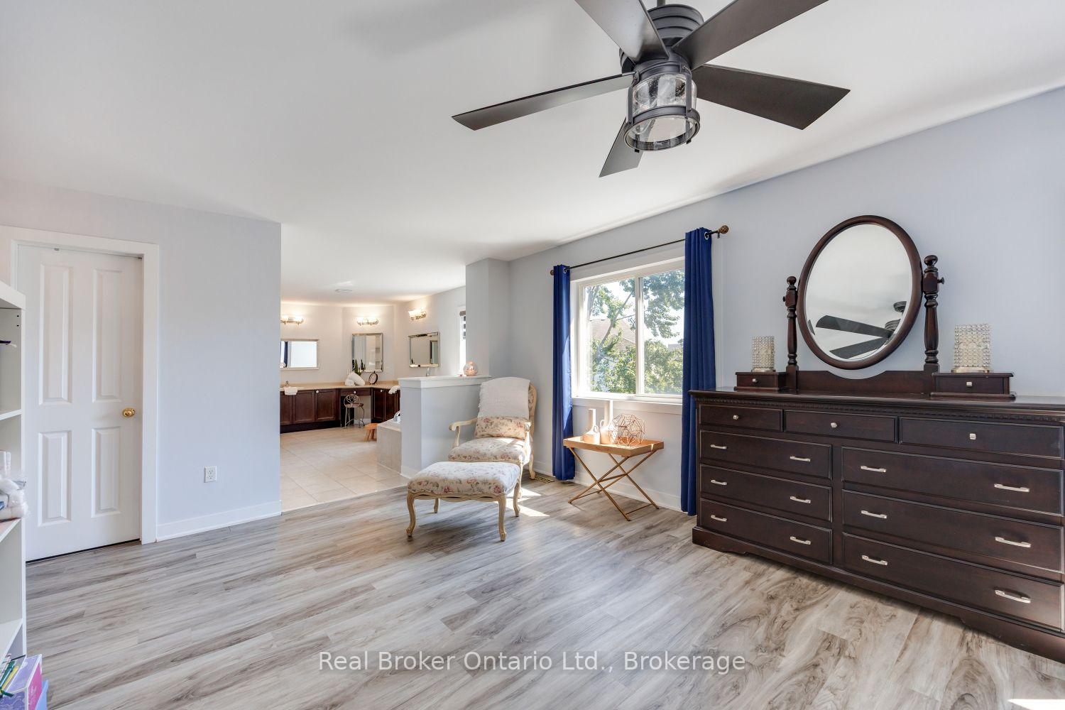 Photo 26 of 51 Brough Court, Clarington, Bowmanville — HOMEH