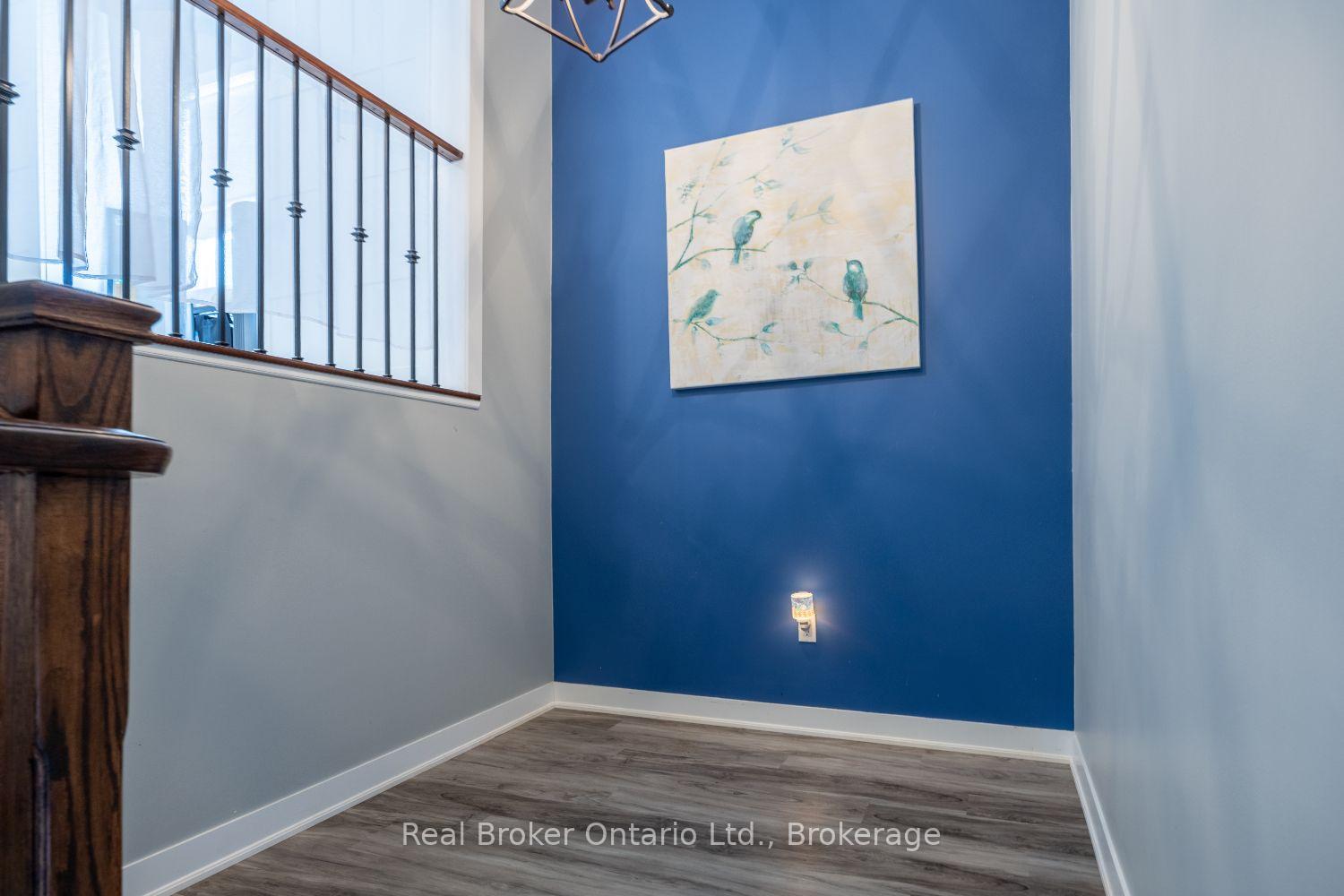 Photo 32 of 51 Brough Court, Clarington, Bowmanville — HOMEH