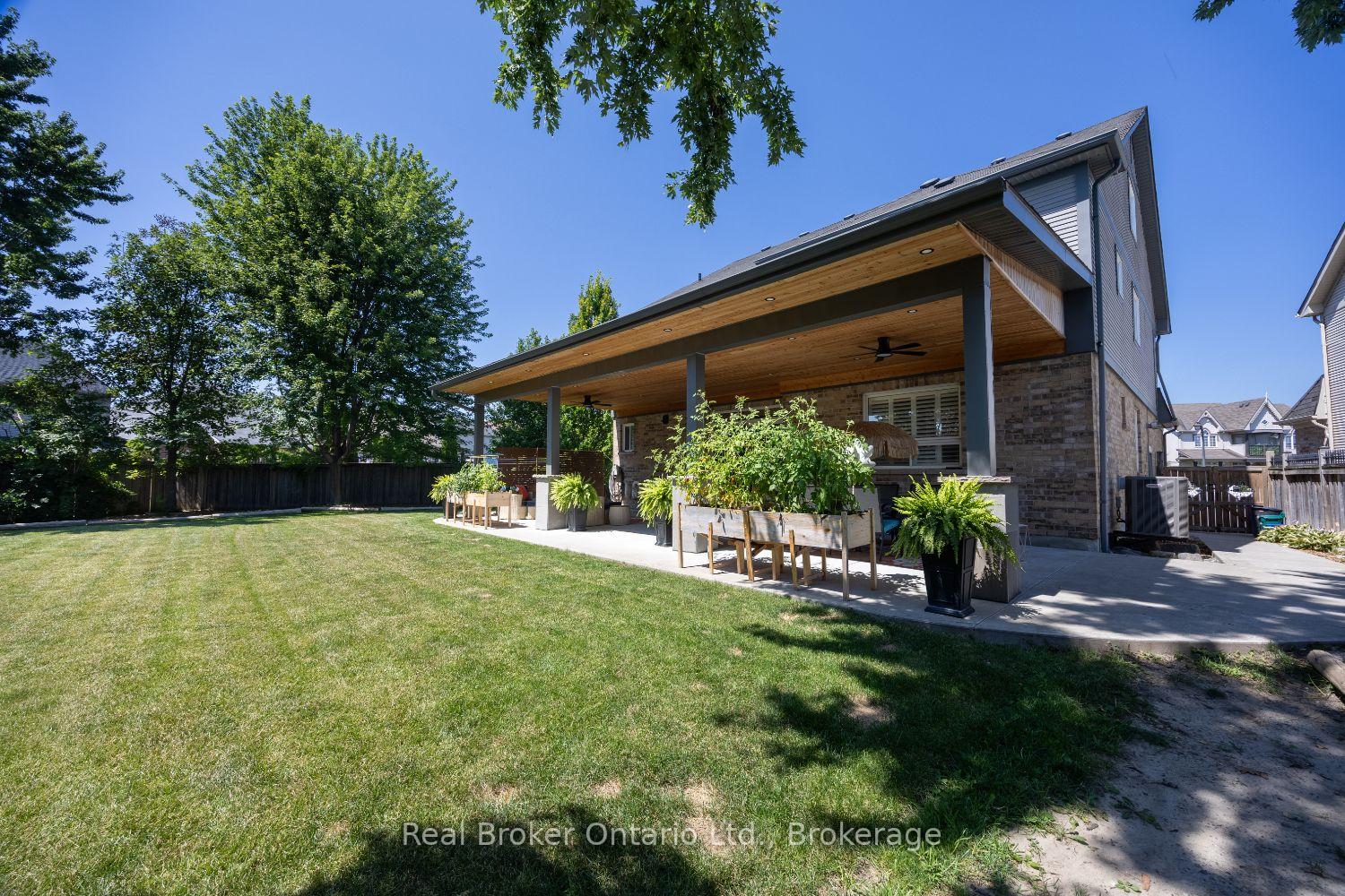 Photo 41 of 51 Brough Court, Clarington, Bowmanville — HOMEH