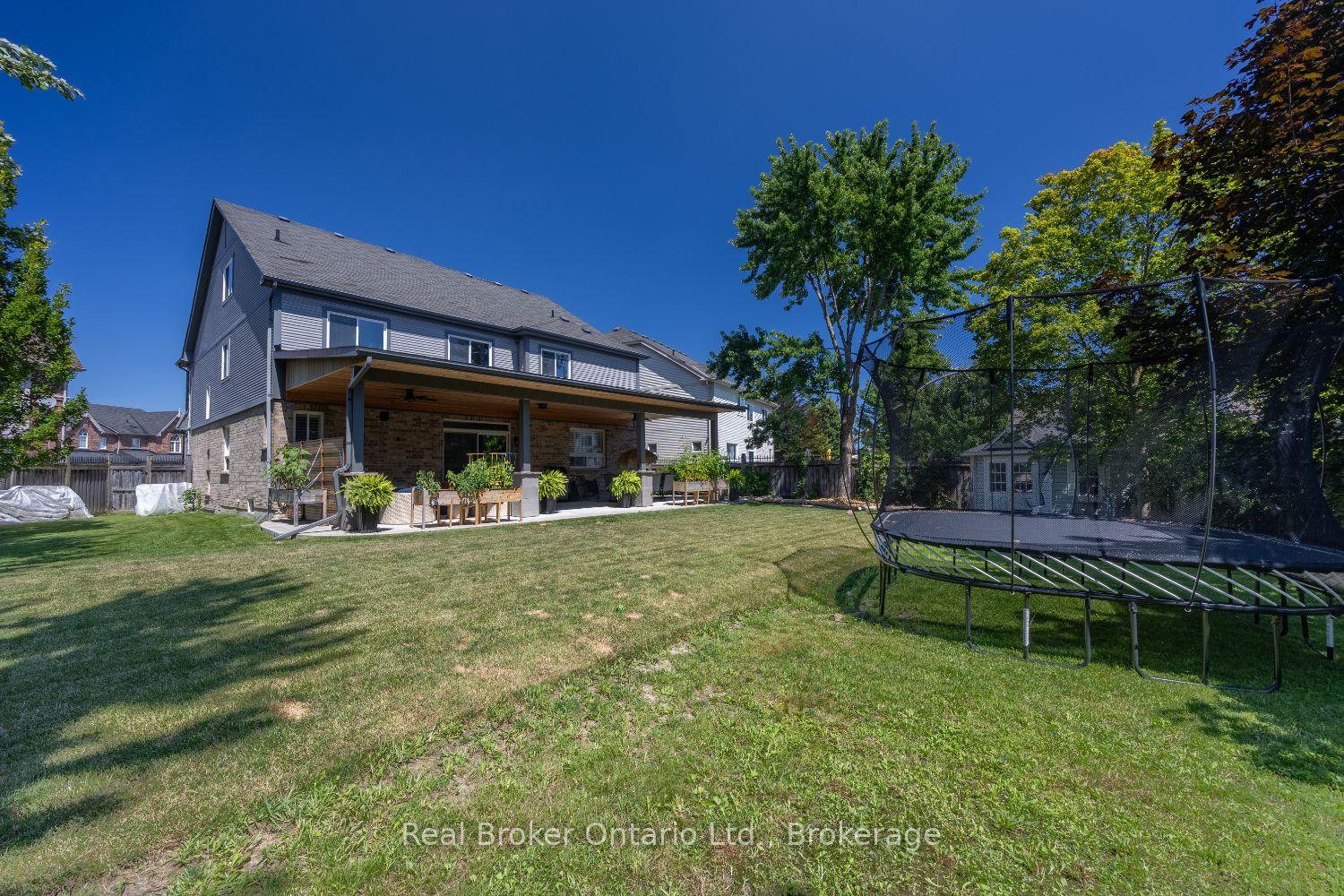 Photo 42 of 51 Brough Court, Clarington, Bowmanville — HOMEH