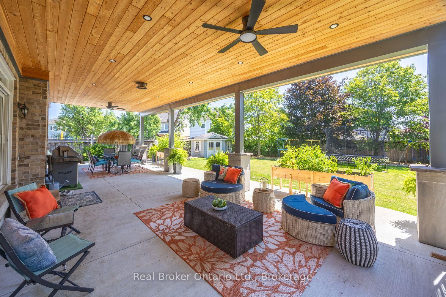 Photo 44 of 51 Brough Court, Clarington, Bowmanville — HOMEH