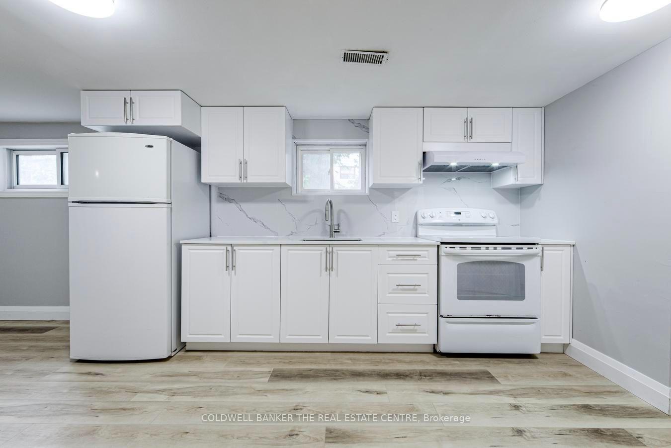 Photo 10 of Unit Upper, 246 Cherokee Blvd, North York, Pleasant View — HOMEH
