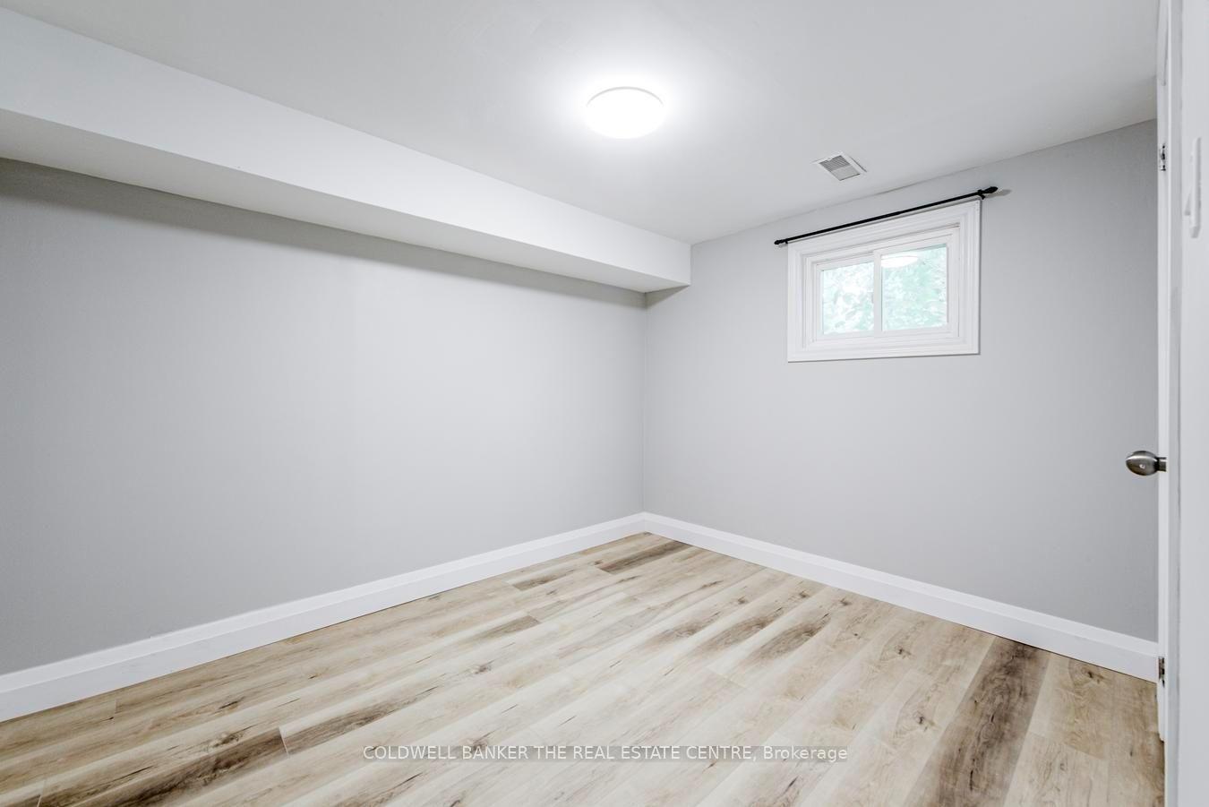 Photo 20 of Unit Upper, 246 Cherokee Blvd, North York, Pleasant View — HOMEH