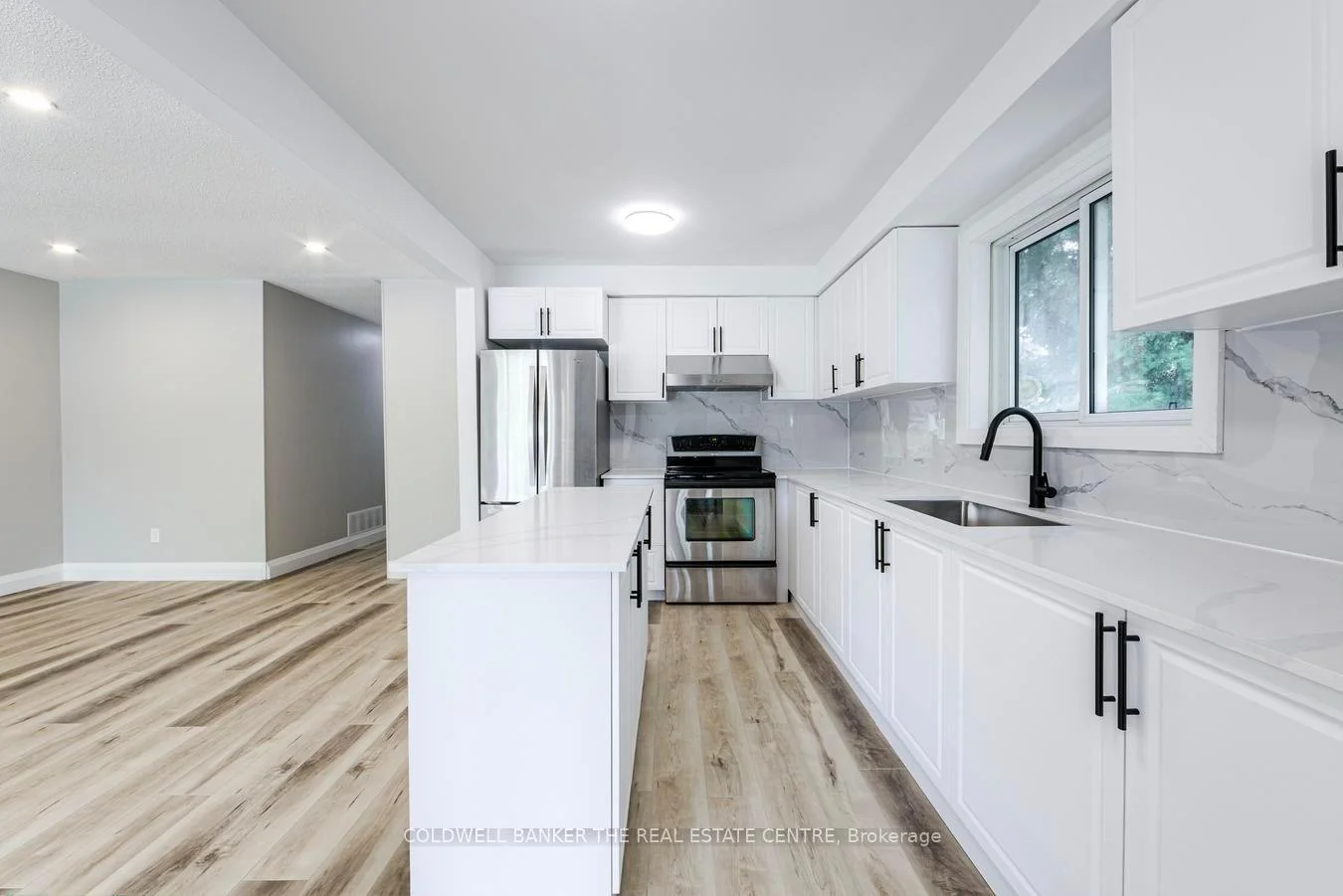 Photo 23 of Unit Upper, 246 Cherokee Blvd, North York, Pleasant View — HOMEH