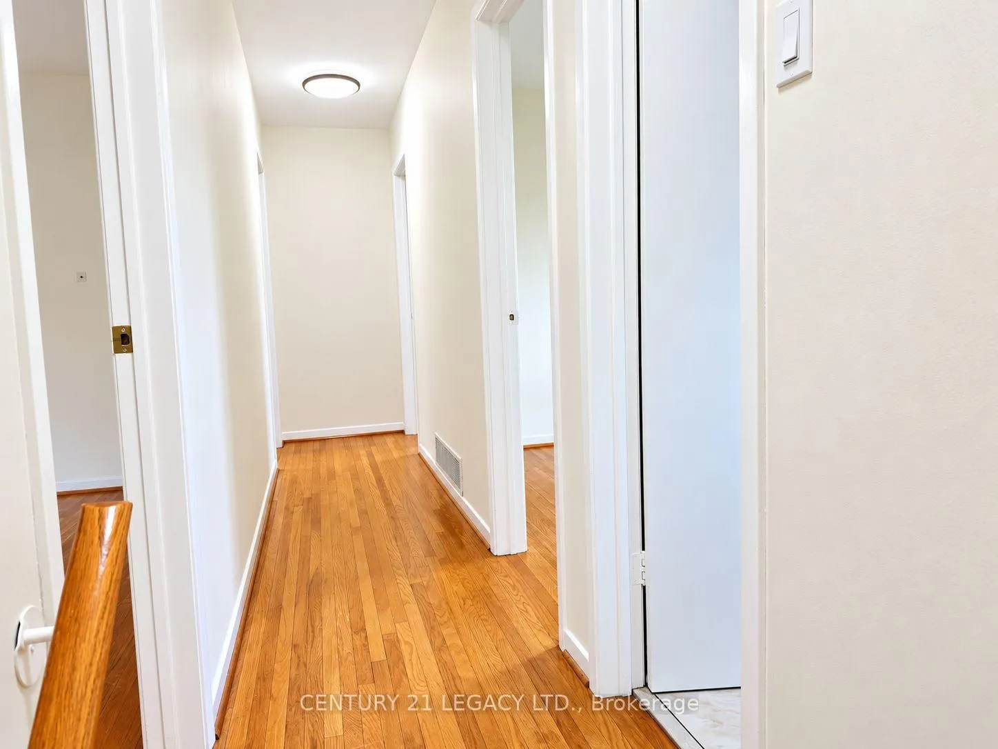 Photo 9 of Unit (Upper), 25 Edenborough Drive, Brampton, Southgate — HOMEH