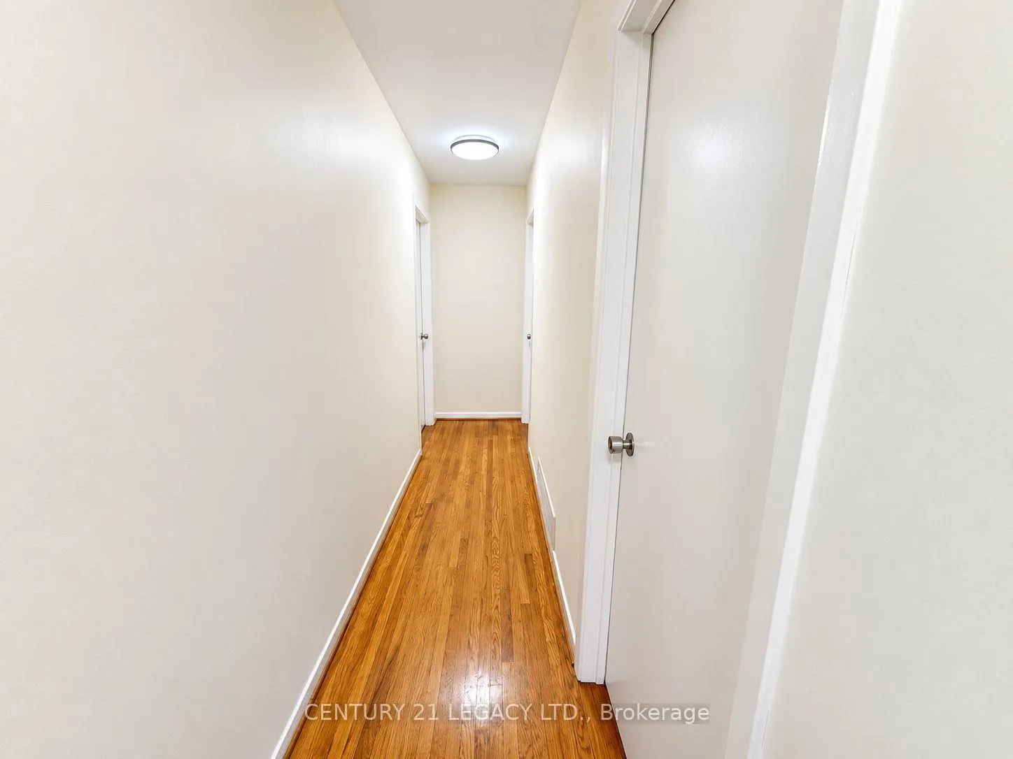 Photo 10 of Unit (Upper), 25 Edenborough Drive, Brampton, Southgate — HOMEH