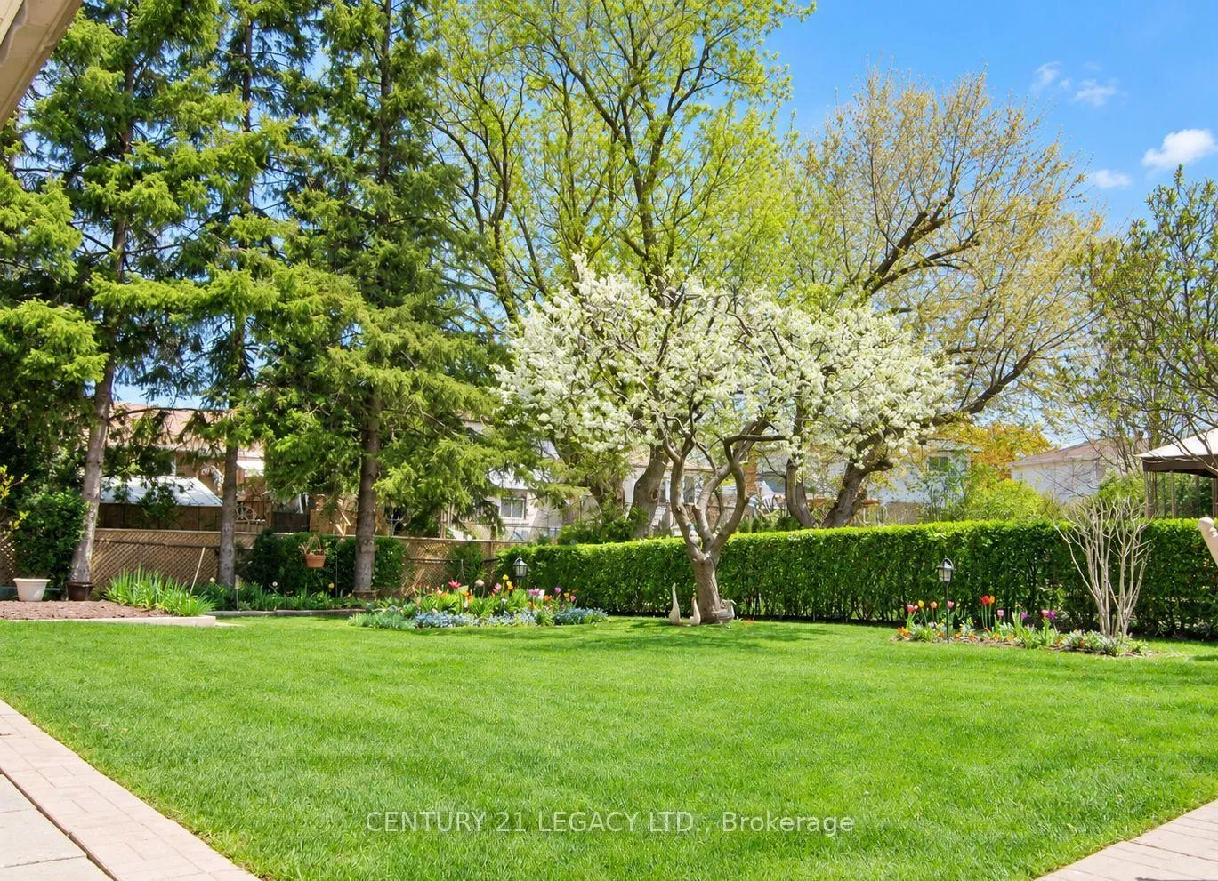 Photo 21 of Unit (Upper), 25 Edenborough Drive, Brampton, Southgate — HOMEH
