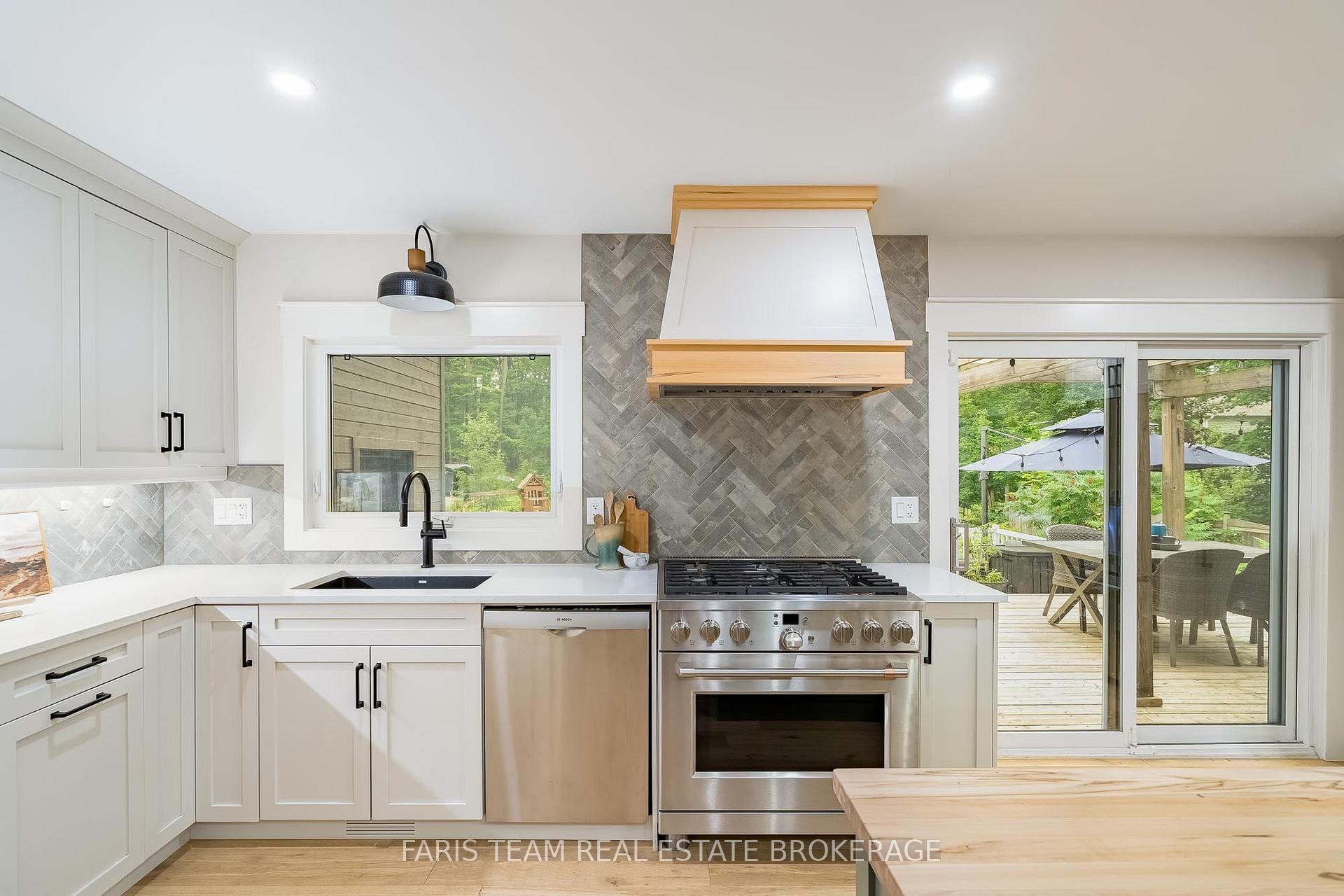 Photo 9 of 67 Doran Road, Springwater, Midhurst — HOMEH