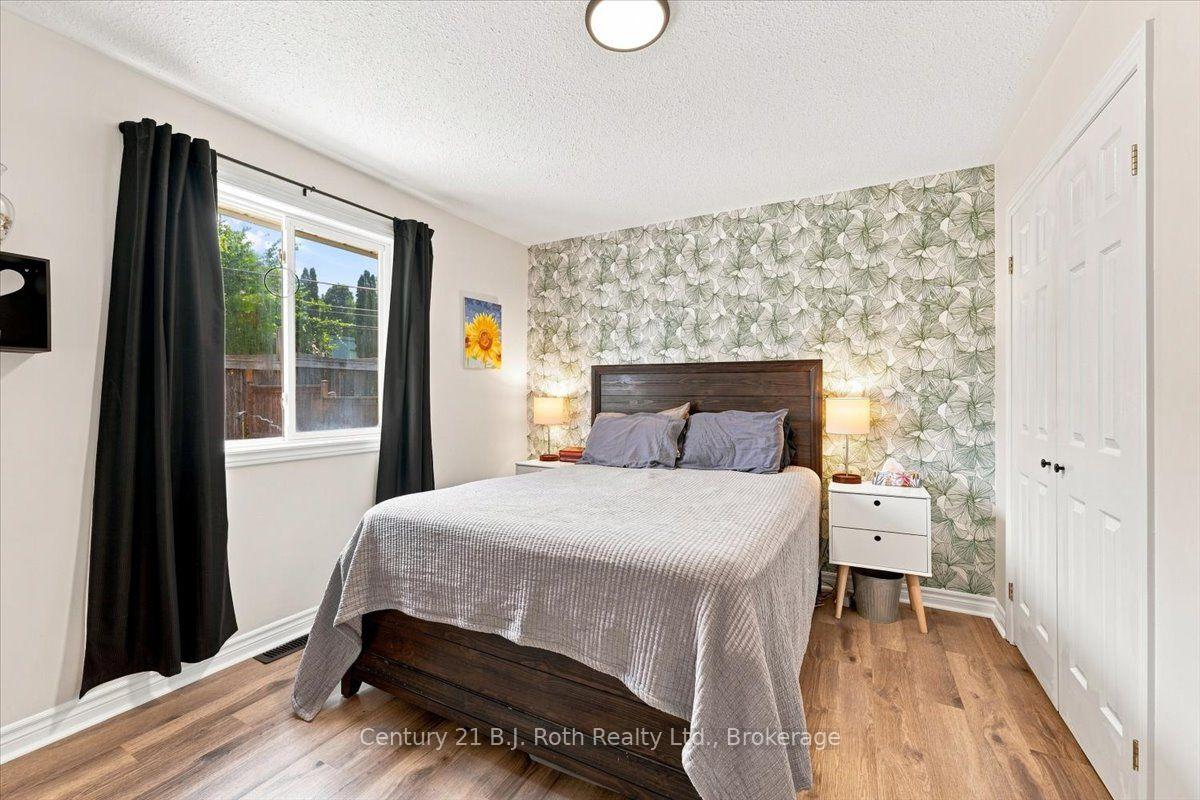 Photo 12 of 413 Irwin Street, Midland — HOMEH