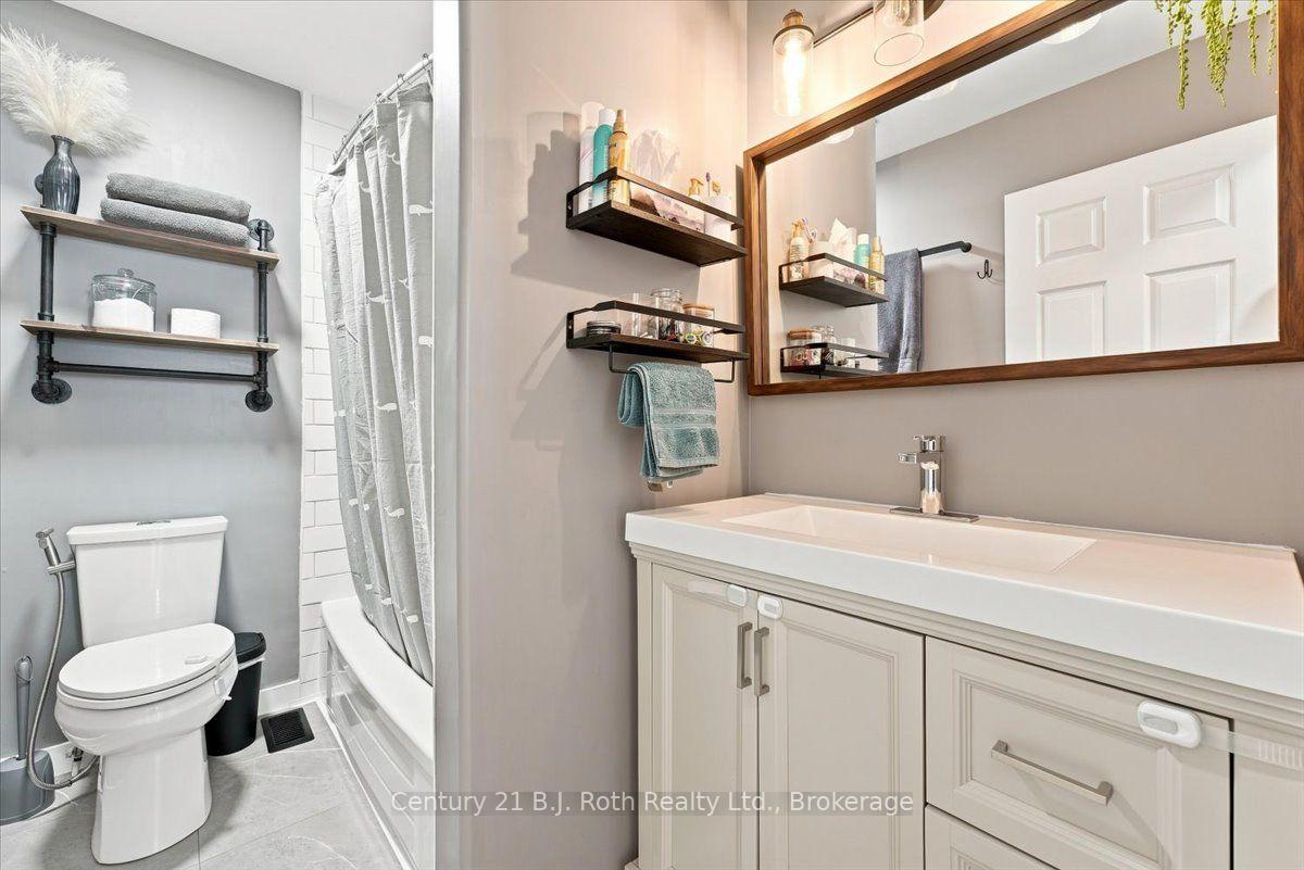 Photo 14 of 413 Irwin Street, Midland — HOMEH