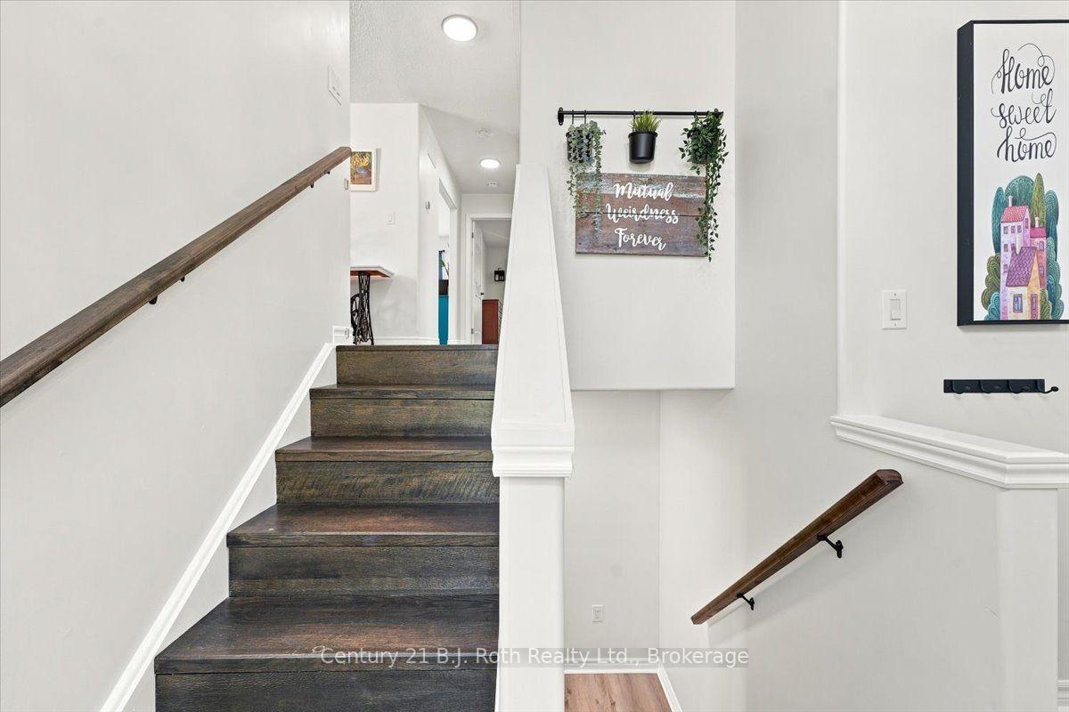 Photo 17 of 413 Irwin Street, Midland — HOMEH