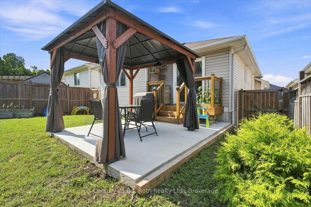 Photo 30 of 413 Irwin Street, Midland — HOMEH