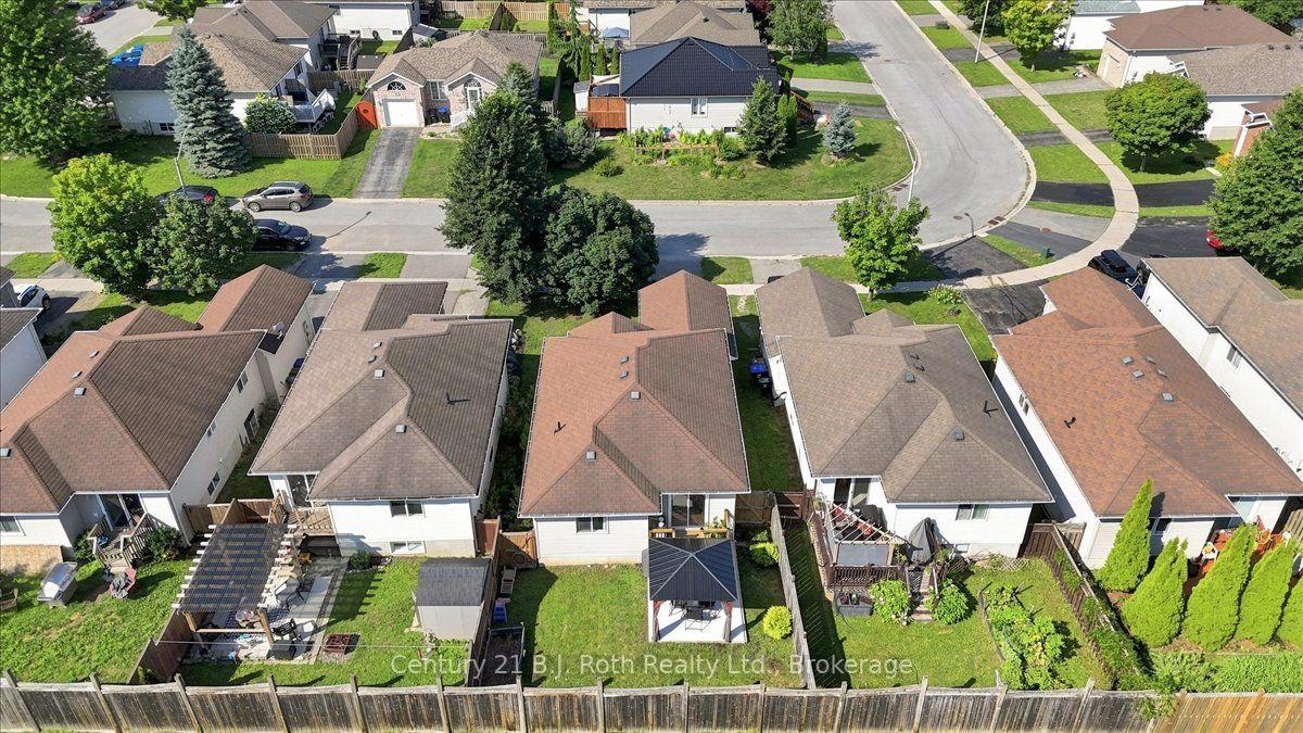 Photo 34 of 413 Irwin Street, Midland — HOMEH