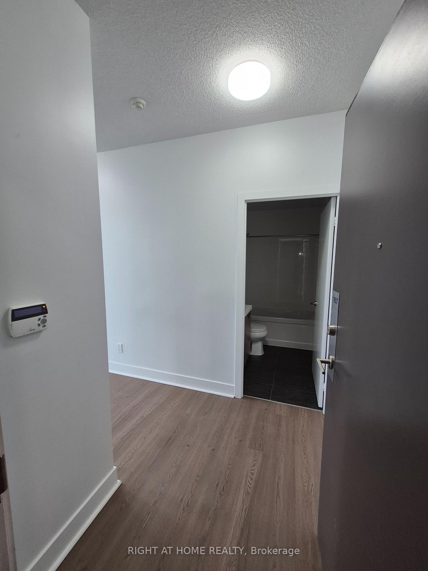 Photo 2 of Unit 1807, 90 Stadium Road, Toronto, Niagara — HOMEH